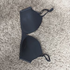 32DD VS dark grey bra
